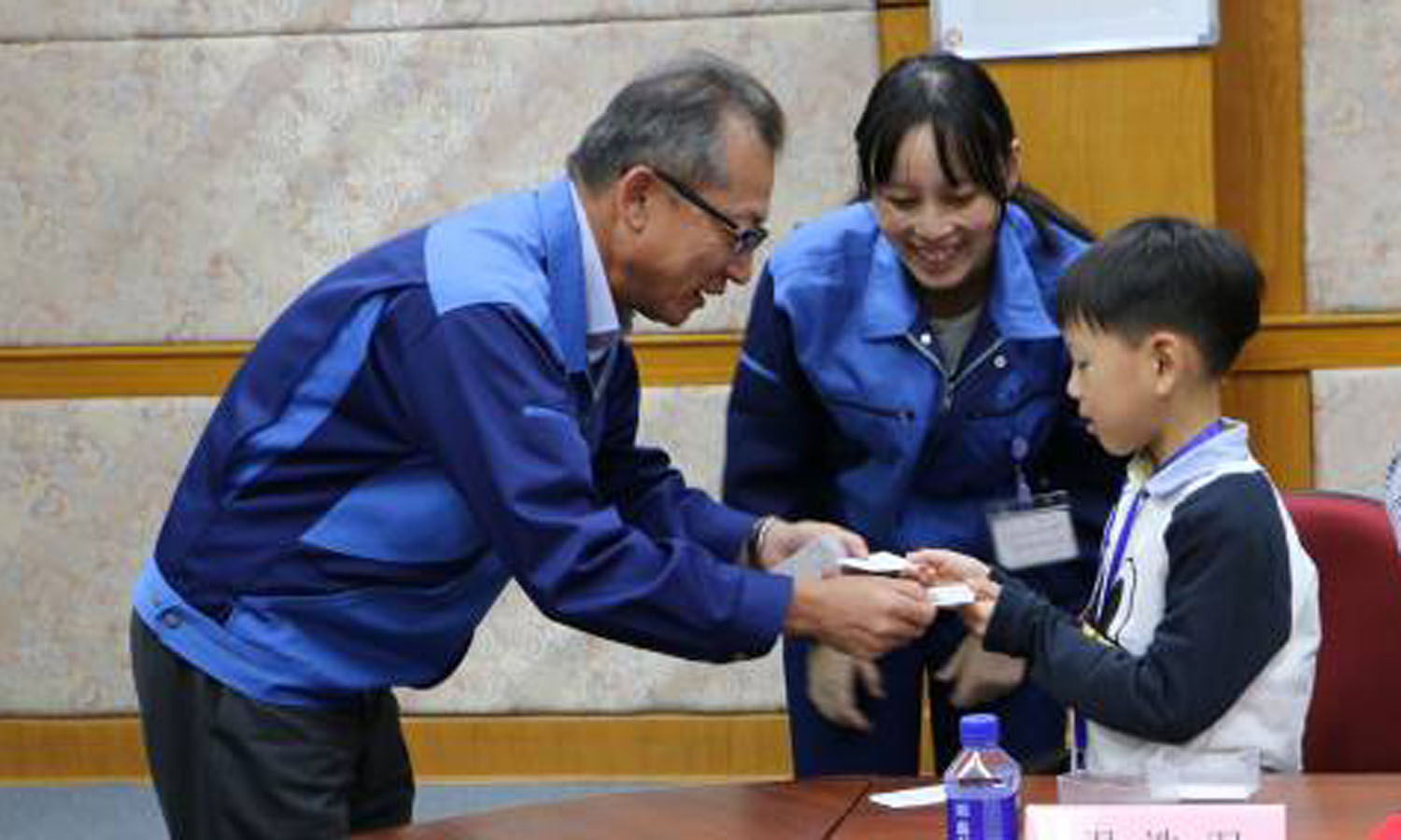 红桃视频17c永久进站